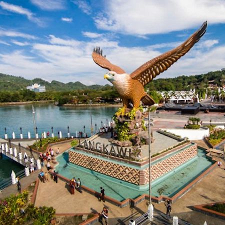 Sugar Marina Seaview Families Suite Apartment Kuah Bagian luar foto