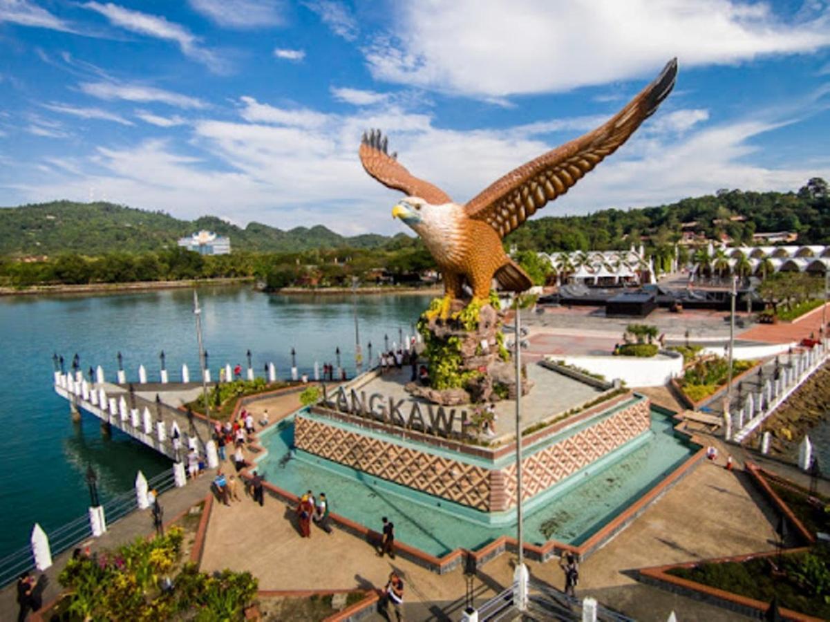 Sugar Marina Seaview Families Suite Apartment Kuah Bagian luar foto